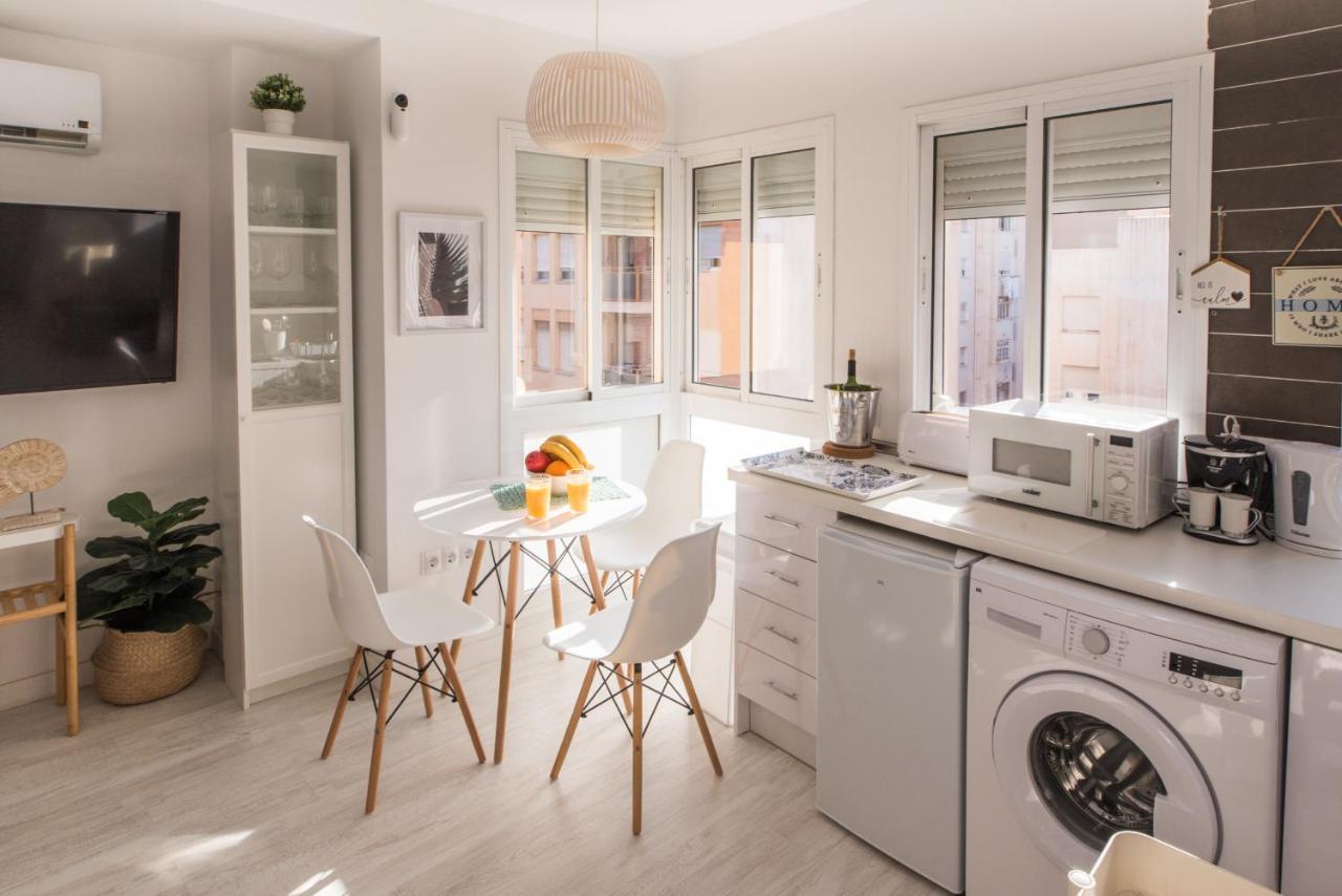 Apartmán Elegant Duplex P/3 In Malaga With Terrace And Wifi Exteriér fotografie