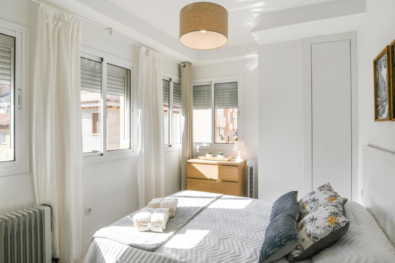 Apartmán Elegant Duplex P/3 In Malaga With Terrace And Wifi Exteriér fotografie